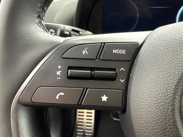 Hyundai BAYON PREMIUM FL DCT ACC SmartSense PLUS NAVI SHZ RFK PDC KLIMAAUTOMATIK 
