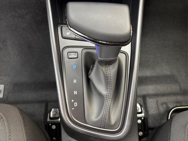 Hyundai BAYON PREMIUM FL DCT ACC SmartSense PLUS NAVI SHZ RFK PDC KLIMAAUTOMATIK 