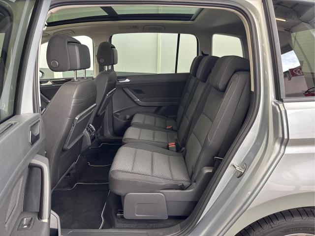 Volkswagen / Touran / Silber / / / 