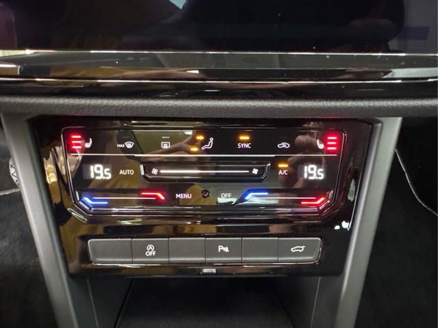 Volkswagen / Touran / Silber / / / 