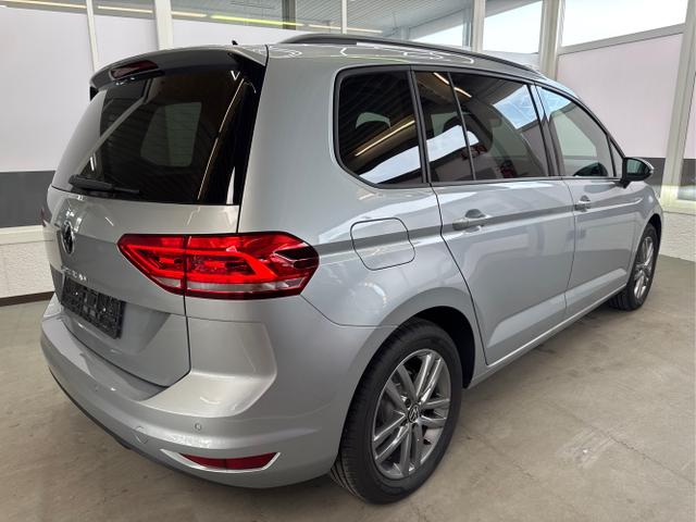 Volkswagen / Touran / Silber / / / 