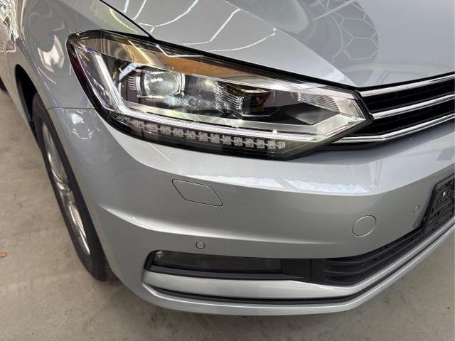 Volkswagen / Touran / Silber / / / 