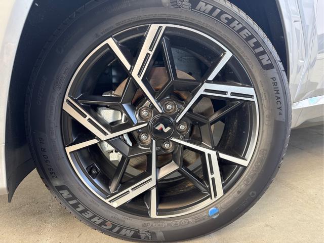 Hyundai / TUCSON / Silber / / / 