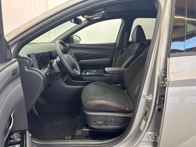 Hyundai / TUCSON / Silber / / / 
