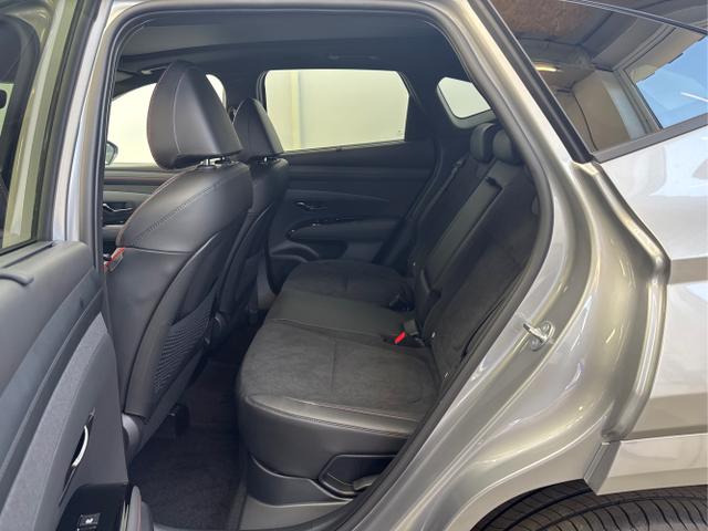 Hyundai / TUCSON / Silber / / / 
