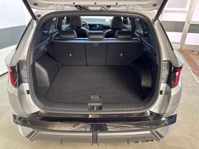 Hyundai / TUCSON / Silber / / / 