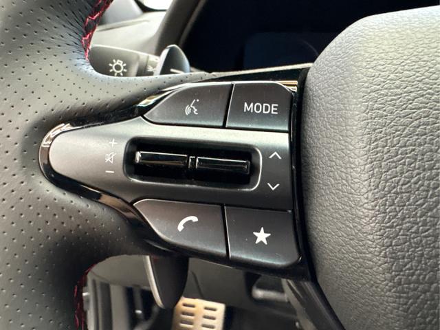 Hyundai / i30 / Grau / / / DCT ACC NAVI RFK WP 