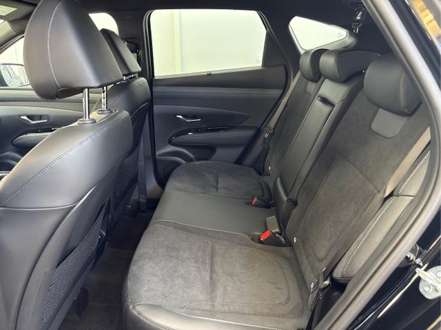 Hyundai / TUCSON / Schwarz / / / 20th Anniversary 360 ACC SHZ MATRX
