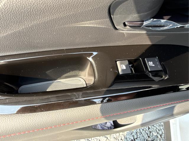 Hyundai / TUCSON / Weiß / / / 4WD AUT N-LINE PANO ACC ECC 360 KRELL HUD SHZ 