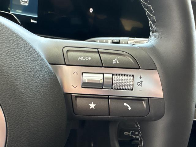 Hyundai / KONA / Grau / / / NAVI KLIMAAUTOMATIK PDC v+h RFK