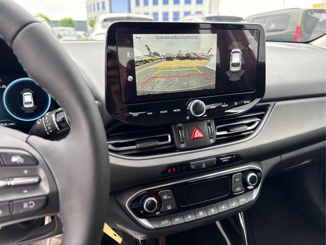 Hyundai / i30 / Grün / / / EDITION SHZ NAVI ALU LED RFK PDC