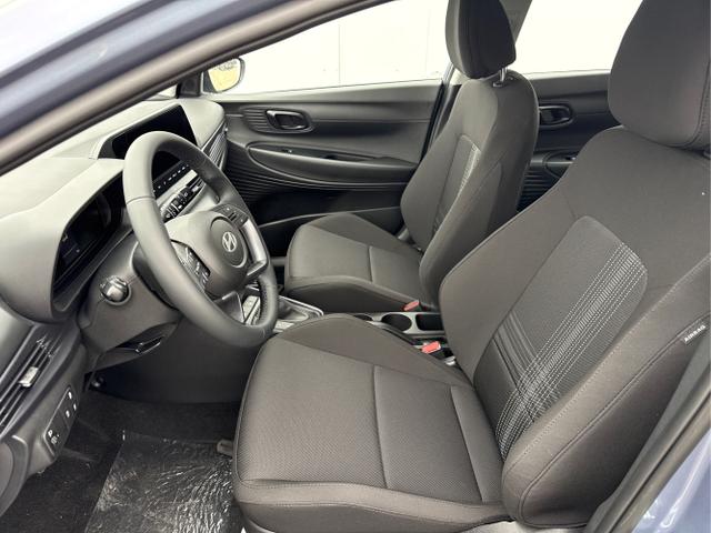 Hyundai / BAYON / Blau / / / DCT NAVI RFK PDC 