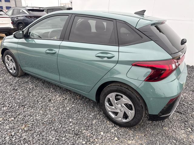 Hyundai / i20 / Grün / / / DCT WP KLIMAAUTOMATIK NAVI RFK TEMPOMAT