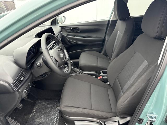Hyundai / i20 / Grün / / / NAVI Klimaautomatik SHZ 