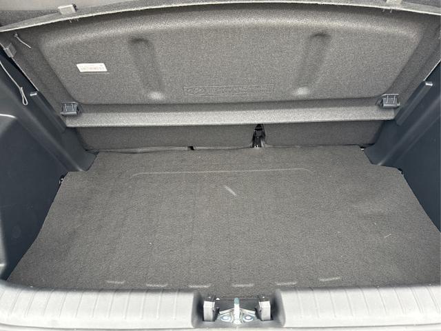 Hyundai / i20 / Grün / / / NAVI Klimaautomatik SHZ 
