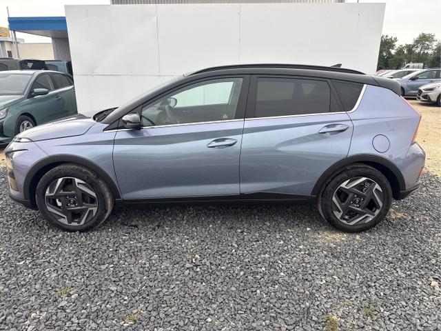 Hyundai / BAYON / Blau / / / SmartSense PLUS NAVI SHZ RFK PDC KLIMAAUTOMATIK