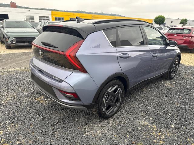 Hyundai / BAYON / Blau / / / SmartSense PLUS NAVI SHZ RFK PDC KLIMAAUTOMATIK