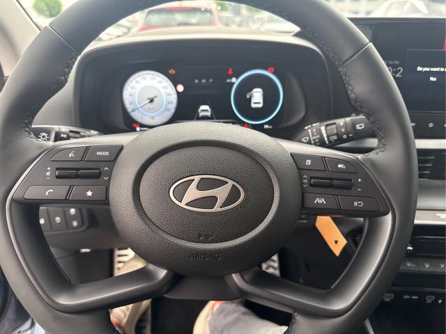 Hyundai / BAYON / Blau / / / SmartSense PLUS NAVI SHZ RFK PDC KLIMAAUTOMATIK
