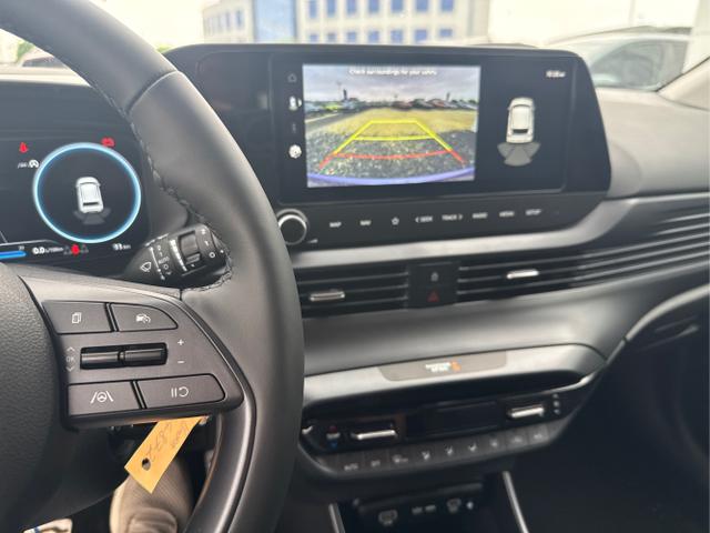 Hyundai / BAYON / Blau / / / SmartSense PLUS NAVI SHZ RFK PDC KLIMAAUTOMATIK