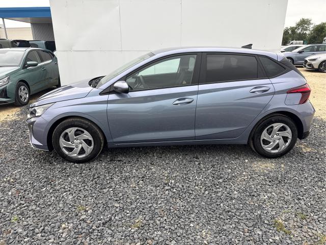 Hyundai / i20 / Blau / / / NAVI Klimaautomatik SHZ 