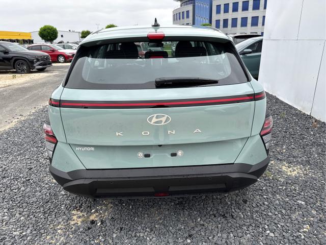 Hyundai / KONA / Grün / / / NAVI KLIMAAUTOMATIK PDC v+h RFK