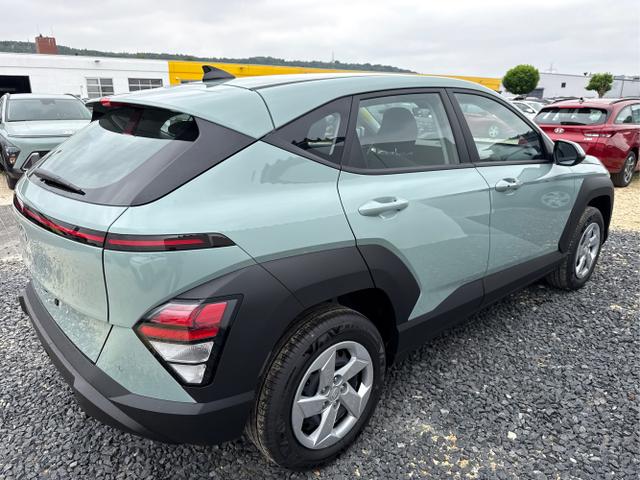 Hyundai / KONA / Grün / / / NAVI KLIMAAUTOMATIK PDC v+h RFK