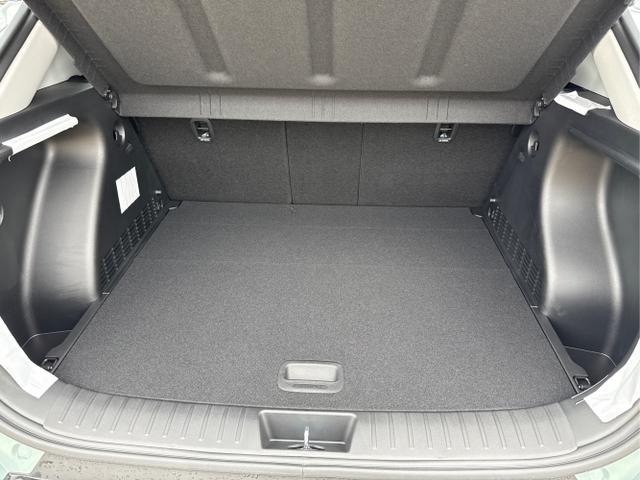 Hyundai / KONA / Grün / / / NAVI KLIMAAUTOMATIK PDC v+h RFK