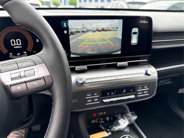 Hyundai / KONA / Weiß / / / NAVI KLIMAAUTOMATIK PDC v+h RFK