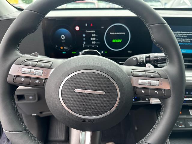 Hyundai / KONA / Blau / / / DCT ACC SHZ NAVI 18ALU 
