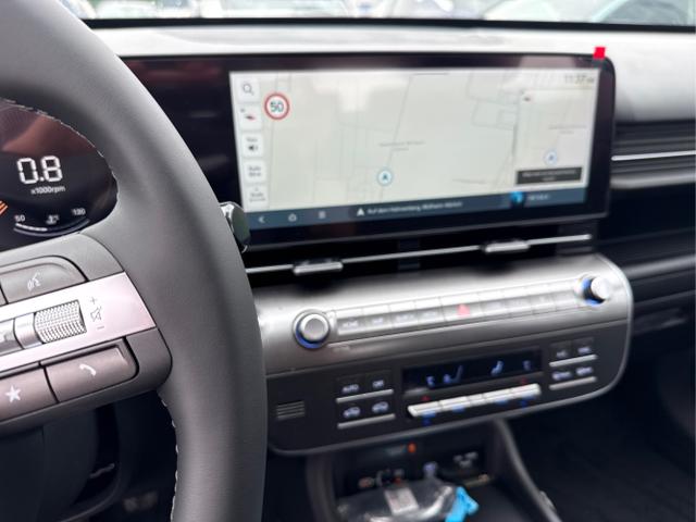Hyundai / KONA / Grau / / / NAVI KLIMAAUTOMATIK PDC v+h RFK