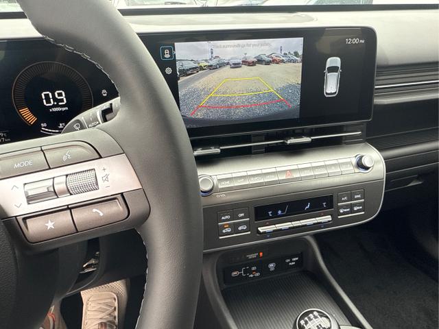 Hyundai / KONA / Grau / / / NAVI KLIMAAUTOMATIK PDC v+h RFK