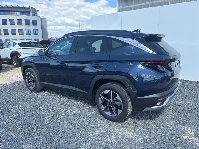 Hyundai / TUCSON / Blau / / / 18ALU SHZ NAVI