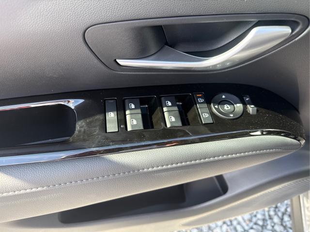 Hyundai / TUCSON / Silber / / / PANO SHZ v+h 18 ALU