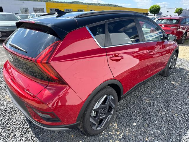 Hyundai / BAYON / Rot / / / DCT ACC SmartSense PLUS NAVI SHZ RFK PDC KLIMAAUTOMATIK