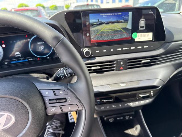 Hyundai / BAYON / Rot / / / DCT ACC SmartSense PLUS NAVI SHZ RFK PDC KLIMAAUTOMATIK