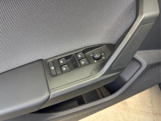 Seat / Leon / Grau / / / 1.5 TSI ACC RFK PDC 