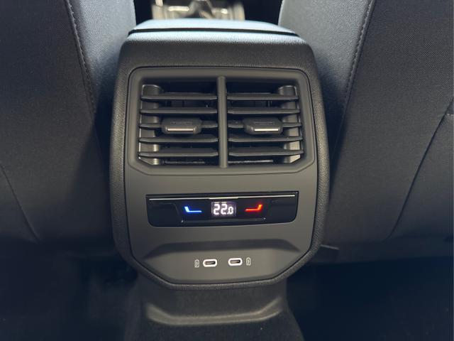 Seat / Leon / Grau / / / 1.5 TSI ACC RFK PDC 