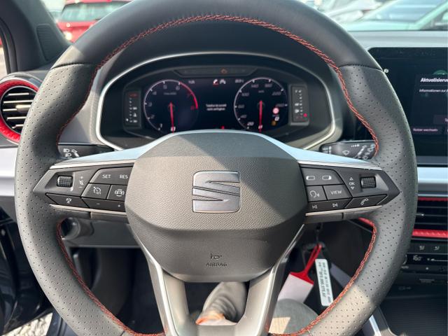 Seat / Arona / Grau / / / NAVI SHZ VOLL LED RFK PDC v+h 18ALU 