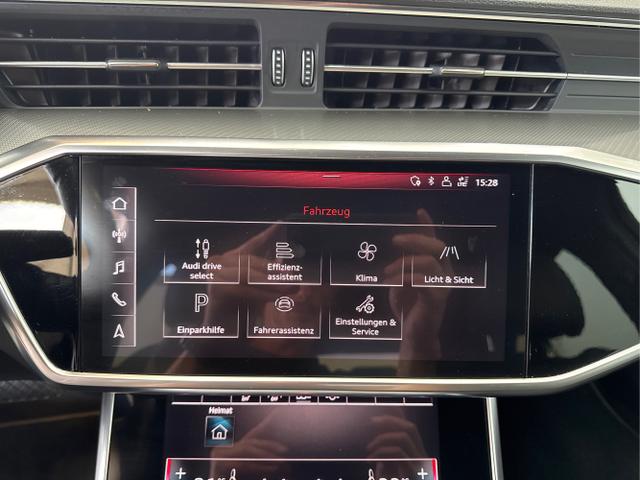 Audi / A6 Avant / Schwarz / / / AUT SH AHK NAVI MATRIX 360 ACC
