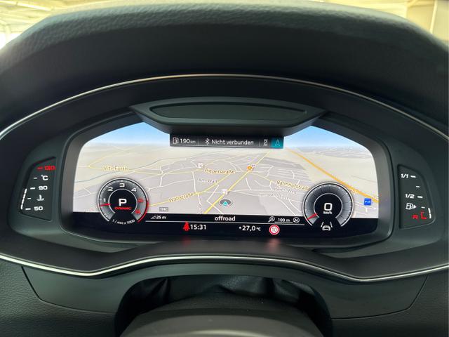 Audi / A6 Avant / Schwarz / / / AUT SH AHK NAVI MATRIX 360 ACC