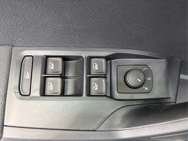 Seat / Ibiza / Blau / / / PDC ALU LED RADIO KLIMA EL.PAKET