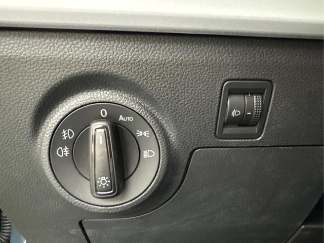 Seat / Ibiza / Blau / / / PDC ALU LED RADIO KLIMA EL.PAKET