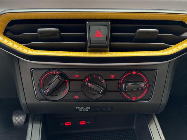 Seat / Ibiza / Blau / / / PDC ALU LED RADIO KLIMA EL.PAKET