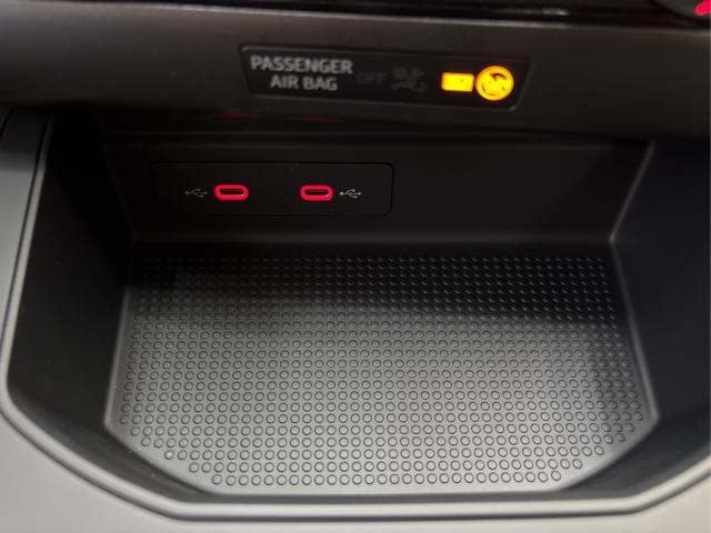 Seat / Ibiza / Blau / / / PDC ALU LED RADIO KLIMA EL.PAKET