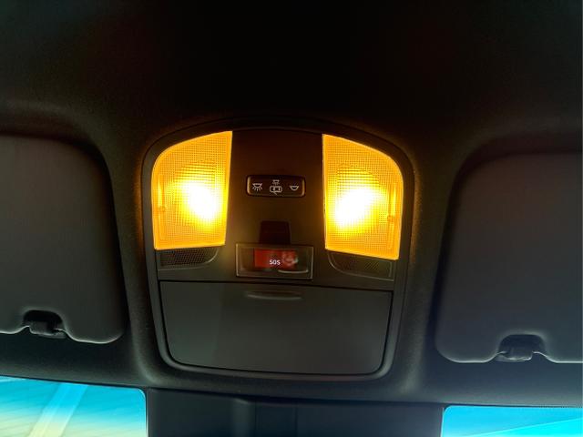 Hyundai / KONA / Blau / / / 6-Gang IMT NAVI KRELL SHZ RFK