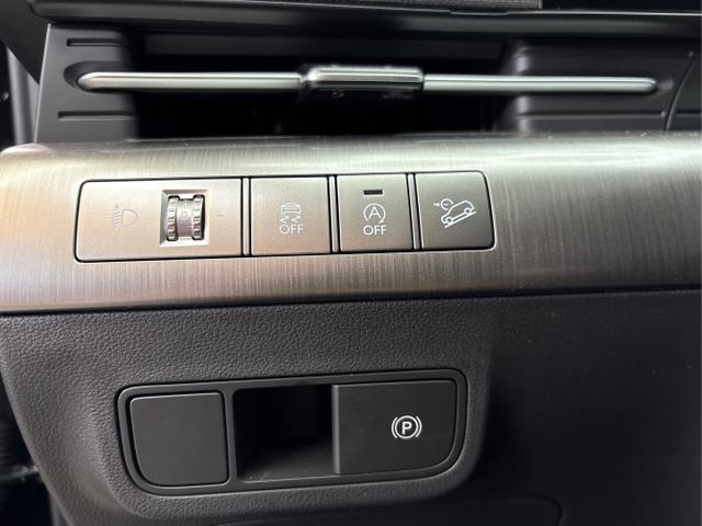 Hyundai / KONA / Schwarz / / / NAVI KLIMAAUTOMATIK PDC v+h RFK