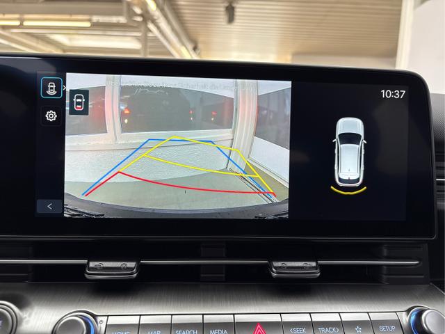 Hyundai / KONA / Schwarz / / / NAVI KLIMAAUTOMATIK PDC v+h RFK