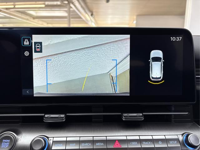 Hyundai / KONA / Schwarz / / / NAVI KLIMAAUTOMATIK PDC v+h RFK
