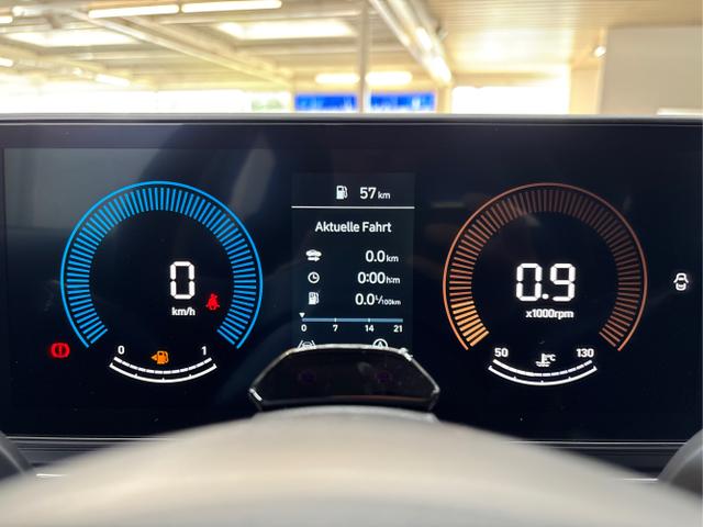 Hyundai / KONA / Schwarz / / / NAVI KLIMAAUTOMATIK PDC v+h RFK