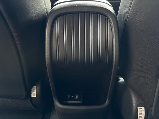Hyundai / KONA / Schwarz / / / NAVI KLIMAAUTOMATIK PDC v+h RFK